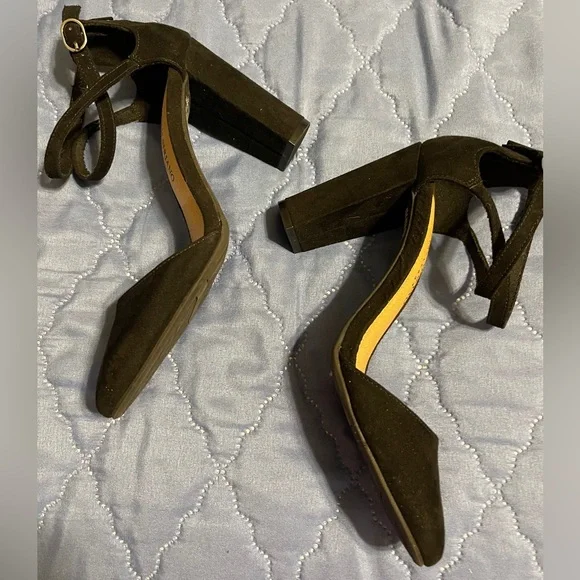 Christian Siriano Women's Kam Black Criss-Cross Pump Heel Shoes 5-1/2 Medium - Picture 7 of 12